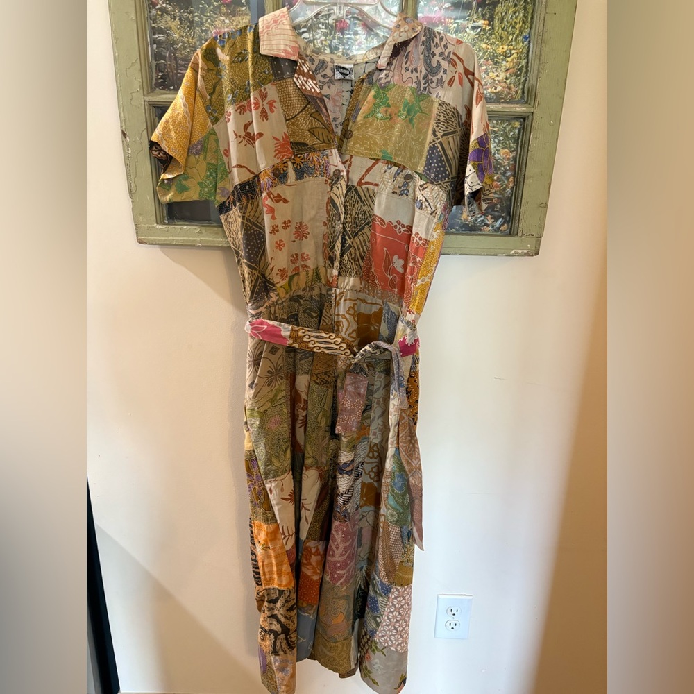 EUC PatchArt Midi Dress Medium